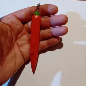 Hand-Carved Carrot Keychain – Painted Wood, Lacquered Finish